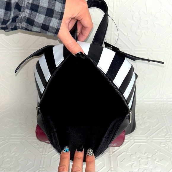 NWT Beetlejuice Recently Deceased‎ Handbook Bat Wing Mini Backpack - Picture 9 of 10